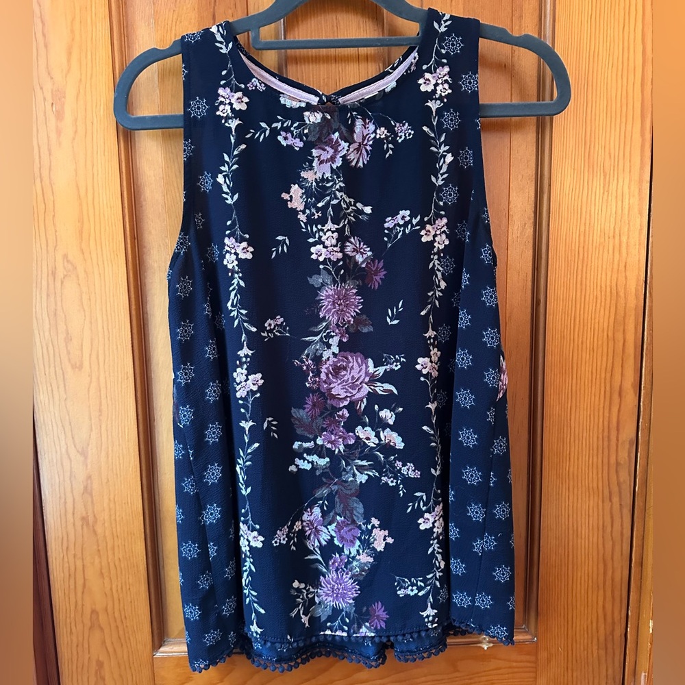 Xhilaration Navy Floral Sleeveless Blouse S Boho Keyhole Back Pom Trim